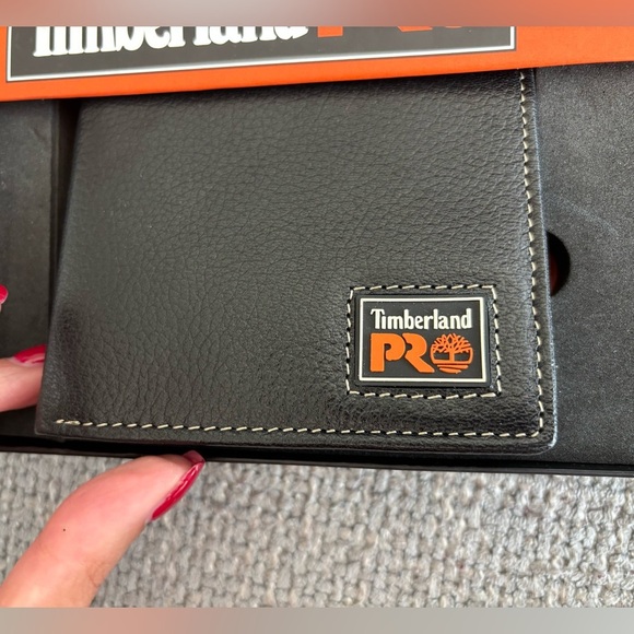 Timberland PRO Genuine Leather Wallet Gift Set - Picture 2 of 8